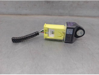 Recambio de sensor airbag para toyota yaris 1.5 16v cat referencia OEM IAM 898310D140  
