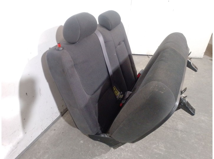 Recambio de asientos trasero derecho para land rover freelander (ln) 2.0 td4 cat referencia OEM IAM HLE000850WQQ HLE000850WQQ 