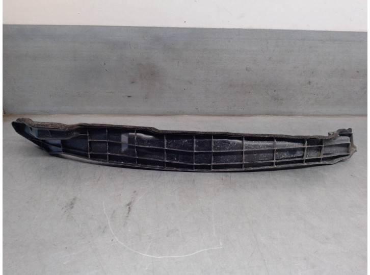 Recambio de embellecedor lateral para toyota yaris 1.5 16v cat referencia OEM IAM 53827K0020 