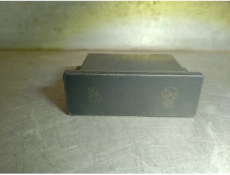 Recambio de pantalla multifuncion para toyota yaris 1.5 16v cat referencia OEM IAM 83950K0010 