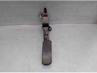 Recambio de potenciometro pedal para toyota auris 1.4 turbodiesel cat referencia OEM IAM 7811002010  