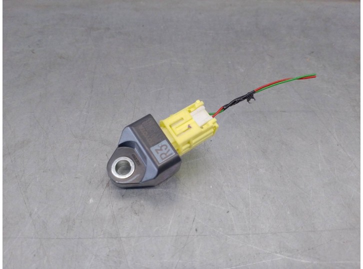 Recambio de sensor airbag para toyota yaris 1.5 16v cat referencia OEM IAM 898310D110 