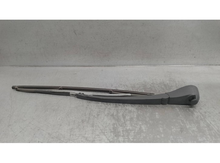 Recambio de brazo limpia trasero para audi a6 avant (4b5) 2.7 v6 30v biturbo referencia OEM IAM 8D9955407A  