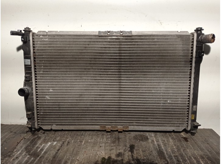 Recambio de radiador agua para daewoo lanos 1.5 cat referencia OEM IAM 96182261  