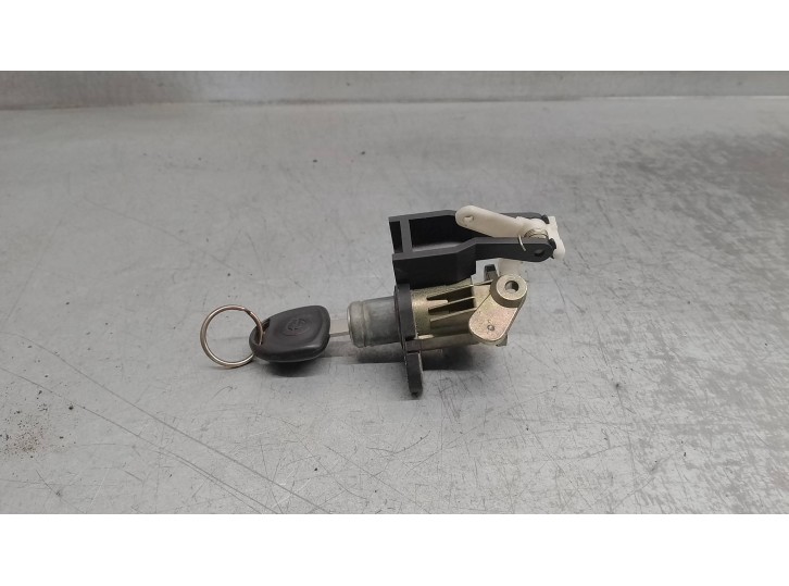 Recambio de conmutador de arranque para opel astra f berlina 1.6 cat referencia OEM IAM 913652  