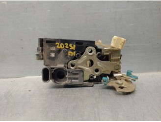 Recambio de cerradura puerta delantera izquierda para daewoo lanos 1.5 cat referencia OEM IAM 96305409 3 PINES 5 PUERTAS