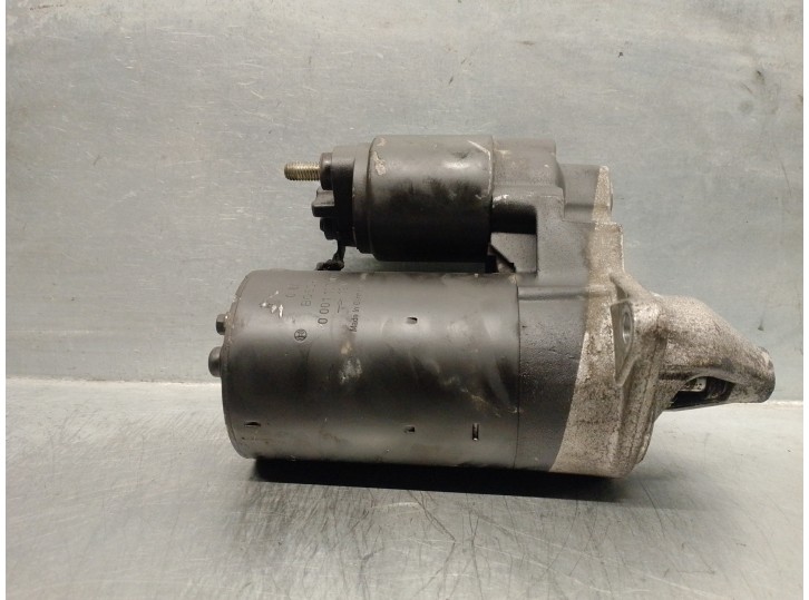 Replacement starter motor for Opel Vectra B saloon 1.8 16V cat OEM IAM reference 0001107077 0001107077 BOSCH
