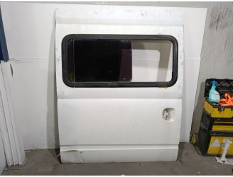 Recambio de puerta lateral corredera derecha para maxus 3.9t 17s 120 m-bus vespino 130e referencia OEM IAM 5616281 