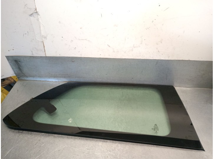 Recambio de luna trasera derecha para citroën c4 cactus 1.6 bluehdi 100 referencia OEM IAM 9827623880 9827623880 