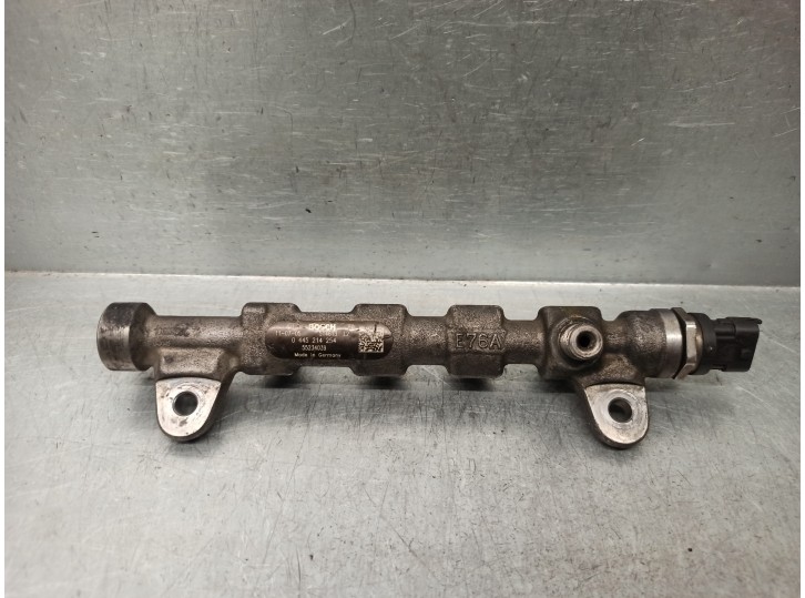 Replacement fuel rail for Fiat Ducato closed box 30 (06.2006=>) 2.0 JTD CAT OEM IAM reference 55234039 0445214254 BOSC