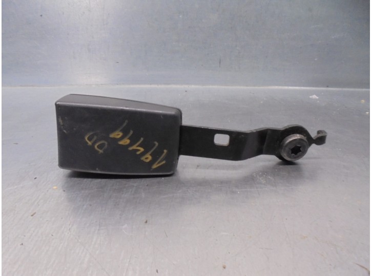 Recambio de enganche cinturon para fiat fiorino 1.3 16v jtd cat referencia OEM IAM 98846394  DEL DER ,