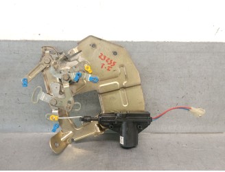 Recambio de cerradura puerta trasera izquierda para maxus 3.9t 17s 120 m-bus vespino 130e referencia OEM IAM TEC109705212  