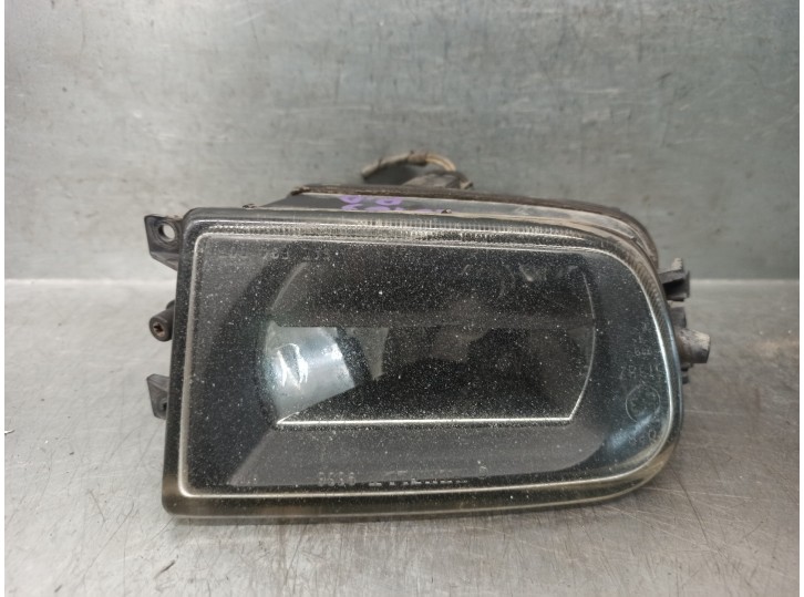 Recambio de faro antiniebla derecho para bmw serie 5 berlina (e39) 2.8 24v cat referencia OEM IAM 63178360576 