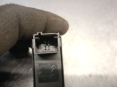 Recambio de mando elevalunas trasero derecho para peugeot 3008 1.6 16v referencia OEM IAM 96662297XT 6490RK 