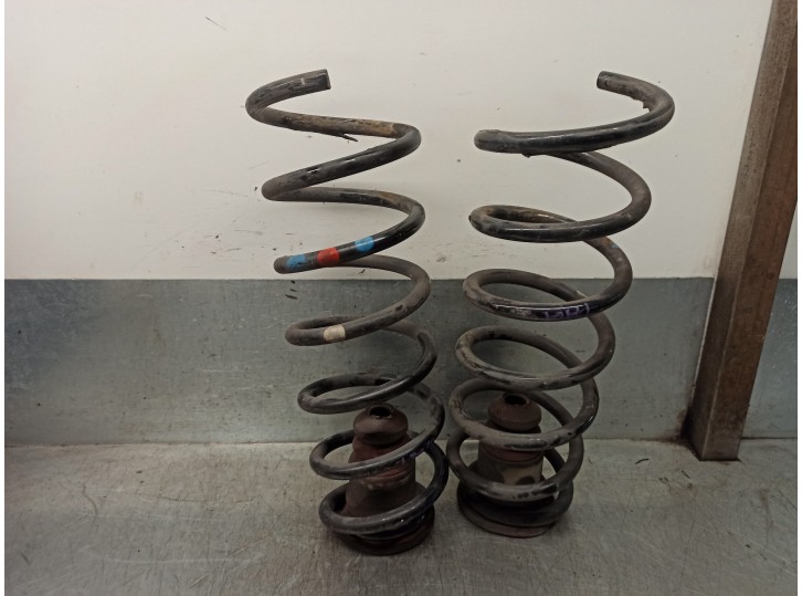 Replacement suspension spring for Peugeot 5008 Active OEM IAM reference 5102EH 