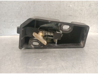 Recambio de cerradura maletero / porton para maxus 3.9t 17s 120 m-bus vespino 130e referencia OEM IAM 564411033 