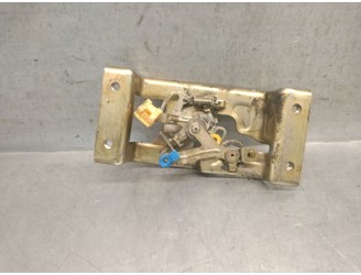 Recambio de cerradura puerta trasera derecha para maxus 3.9t 17s 120 m-bus vespino 130e referencia OEM IAM TEC109705212  