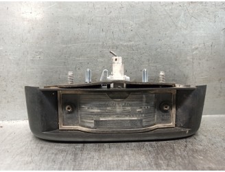 License plate light replacement for Opel Vivaro Van/Combi (07.2006 =>) 2.0 16V CDTi OEM IAM reference 8200434687 