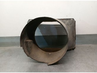 Recambio de calandra delantera de radiador para land rover santana 109 referencia OEM IAM E74  