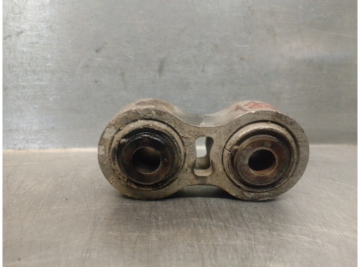 Recambio de soporte motor trasero para volvo xc90 2.4 diesel cat referencia OEM IAM 30666394 6587 