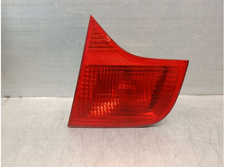 Recambio de piloto trasero derecho para audi a4 berlina (8ec) 2.0 tdi referencia OEM IAM 8E5945094A 8E5945094A HELLA