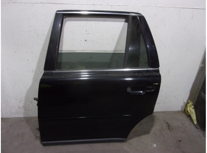 Replacement rear left door for Volvo XC90 2.4 Diesel CAT OEM IAM reference 31385358 BLACK 5 DOORS