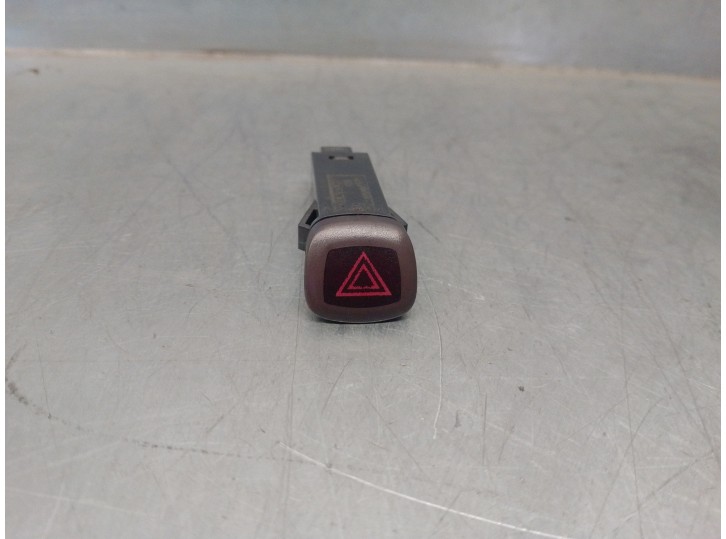 Recambio de warning para volvo xc90 2.4 diesel cat referencia OEM IAM 30739319 