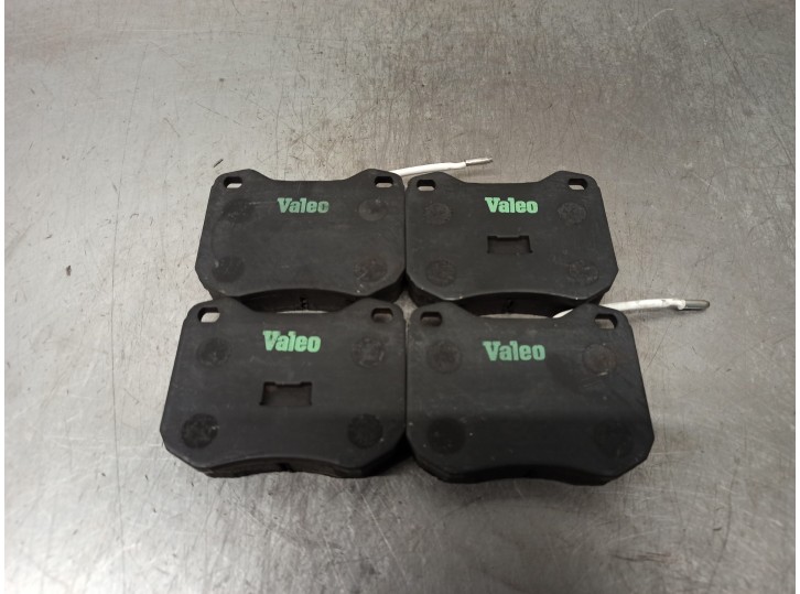 Recambio de pastillas de freno para peugeot 505 berlina referencia OEM IAM 598178  VALEO