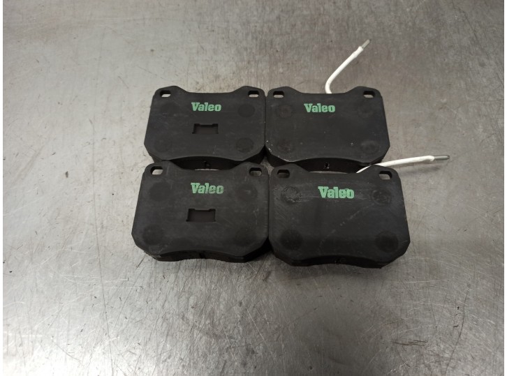 Recambio de pastillas de freno para peugeot 505 berlina referencia OEM IAM 598178  VALEO