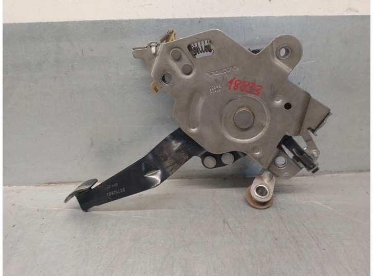 Replacement handbrake lever for Volvo XC90 2.4 diesel cat OEM IAM reference 30714583 