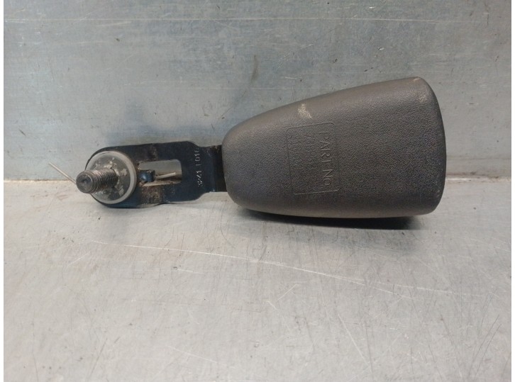 Recambio de enganche cinturon para volvo xc90 2.4 diesel cat referencia OEM IAM 738963 