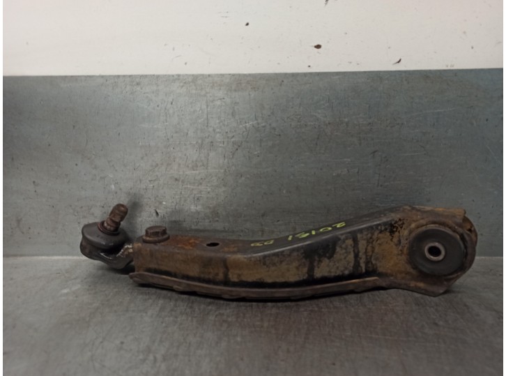 Recambio de brazo suspension inferior delantero derecho para opel corsa b 1.7 diesel referencia OEM IAM 5352012 
