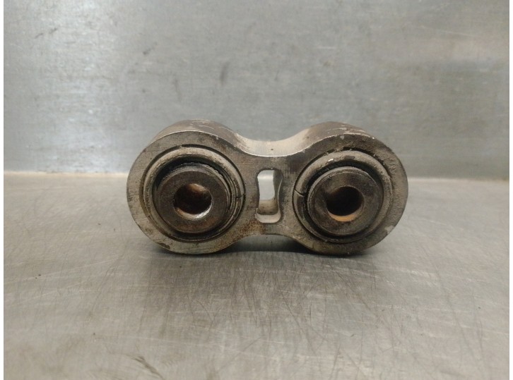 Recambio de soporte motor trasero para volvo xc90 2.4 diesel cat referencia OEM IAM 30666394 6587 