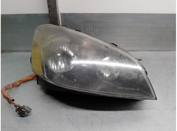 Recambio de faro derecho para nissan altima referencia OEM IAM 26010ZB925  4 PUERTAS