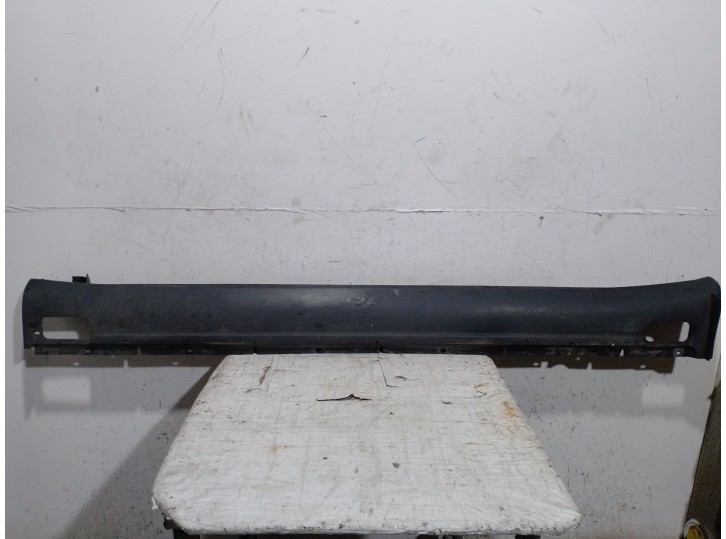 Replacement side skirt for Porsche Cayenne (92A) 3.0 diesel OEM IAM reference 7P5853553L 