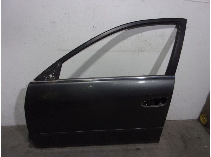Recambio de puerta delantera izquierda para nissan altima referencia OEM IAM 80101ZB030 GRIS OSCURO 4 PUERTAS