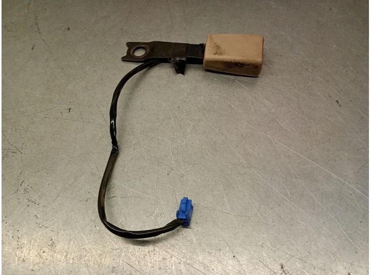 Recambio de enganche cinturon para lexus rx (mcu15) 300 awd (mcu15) referencia OEM IAM 7323048030A0 7323048030A0 