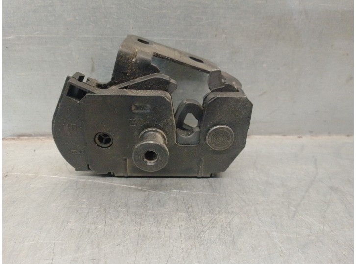 Recambio de cerradura maletero / porton para volvo xc90 2.4 diesel cat referencia OEM IAM 30649106 5 PUERTAS