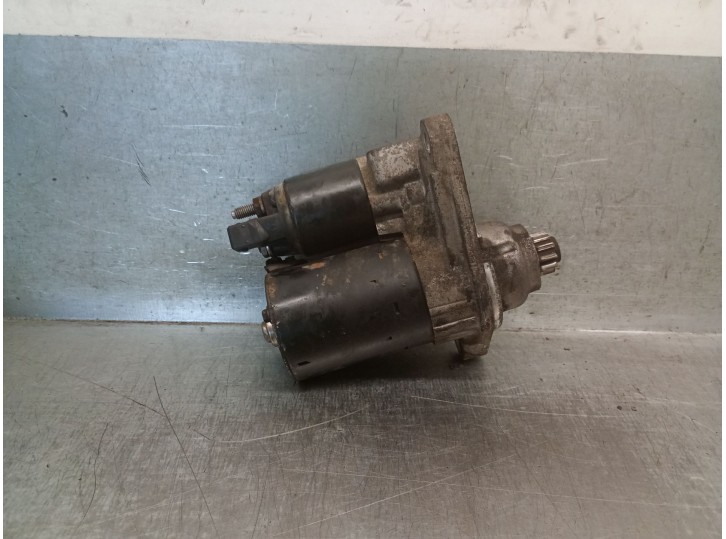 Recambio de motor arranque para volkswagen polo (9n1) 1.4 16v referencia OEM IAM 02T911023G 02T911023G BOSCH