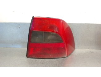 Recambio de piloto trasero derecho para opel vectra b berlina 2.0 dti referencia OEM IAM 62145 9119528 