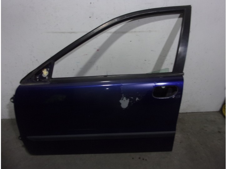 Replacement front left door for Volvo S40 sedan 1.6 CAT OEM IAM reference 30632666 BLUE 4 DOORS
