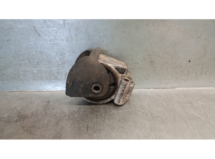 Recambio de soporte motor izquierdo para volvo v40 station wagon (645) 1.9 di referencia OEM IAM 3318040 30825701 