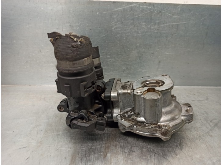 Recambio de bomba agua para bmw serie 3 berlina (e46) 1.8 16v referencia OEM IAM 7512537  