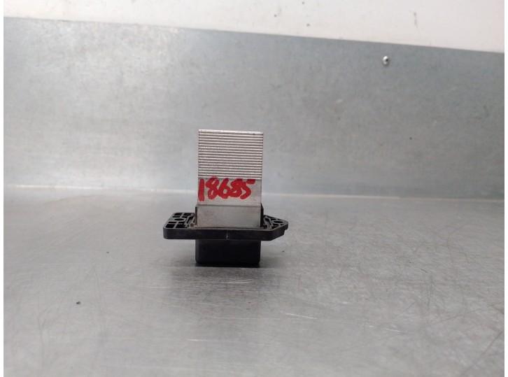 Recambio de resistencia calefaccion para hyundai i40 1.7 crdi cat referencia OEM IAM 971792J000  