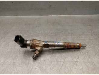 Recambio de inyector para renault megane ii berlina 5p 1.5 dci diesel referencia OEM IAM 166009445R CONTINENTAL