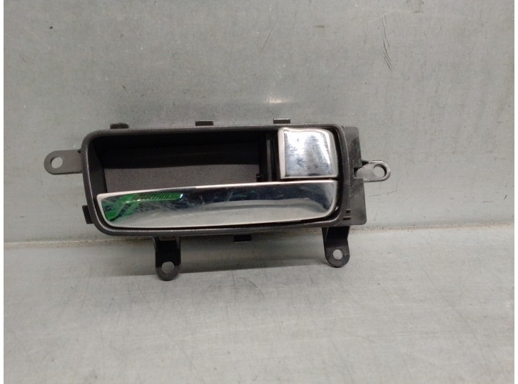 Recambio de maneta interior trasera derecha para nissan altima referencia OEM IAM 80670ZB001  4 PUERTAS