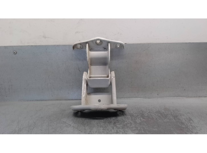 Recambio de bisagra porton para opel vivaro furgón/combi (07.2006 =>) 2.0 16v cdti referencia OEM IAM 527428A 