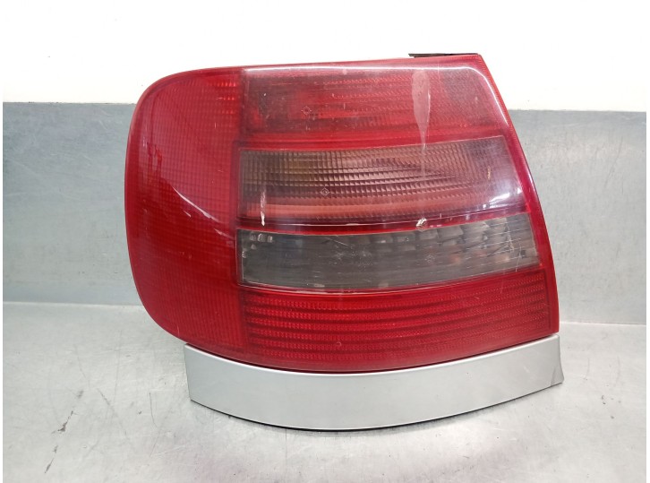 Recambio de piloto trasero izquierdo para audi a4 berlina (b5) 1.9 tdi referencia OEM IAM 8D0945111D 8D0945111D 