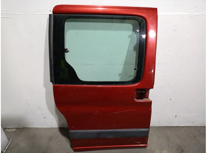 Recambio de puerta lateral corredera derecha para peugeot partner (s1) 1.9 diesel referencia OEM IAM 9008E5 9008E5 