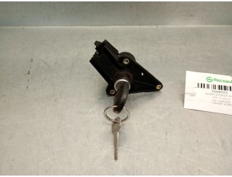 Recambio de maneta exterior porton para opel corsa b 1.2 16v cat (x 12 xe / lw4) referencia OEM IAM 90541602 90541602 